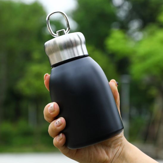 Bouteille isotherme noire