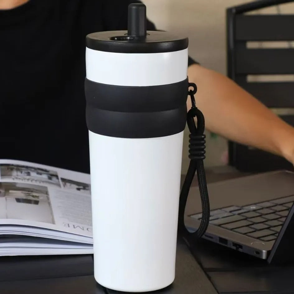 gourde paille blanche bureau