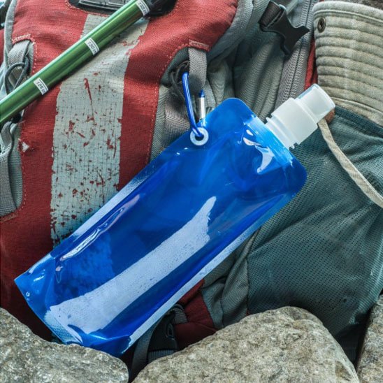 Gourde plastique accrochée sac à dos grùce mousqueton