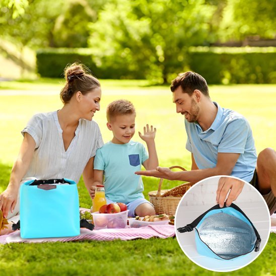 Couple enfant mangent dehors grâce au sac isotherme repas
