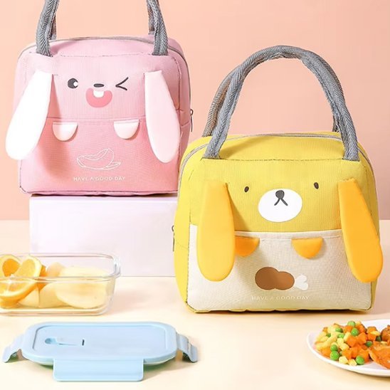 Deux sacs isothermes repas BelAnimal sur comptoir