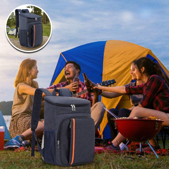 Amis camping avec sac à dos isotherme