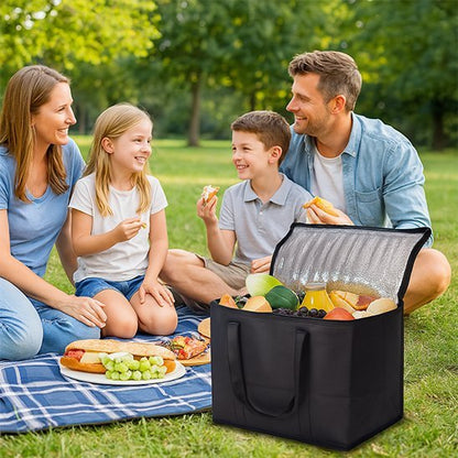 Couple et enfants déjeunant sac repas isotherme
