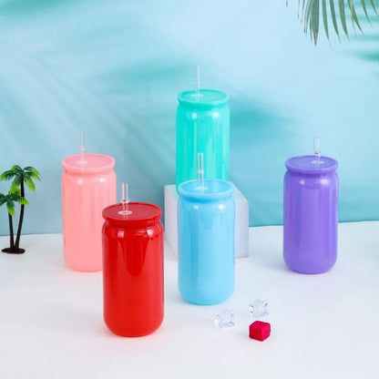 gobelet plastique avec paille en cinq couleurs
