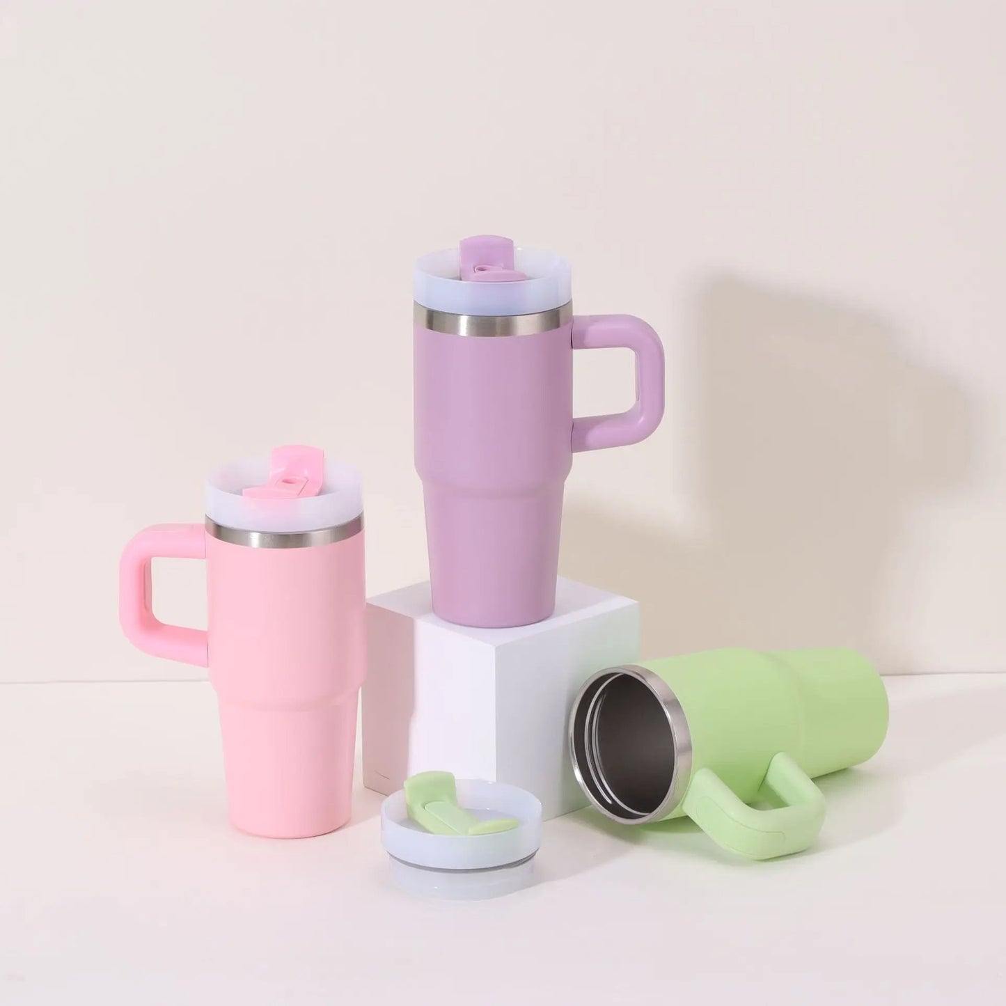 gourde à paille en rose violet ou vert