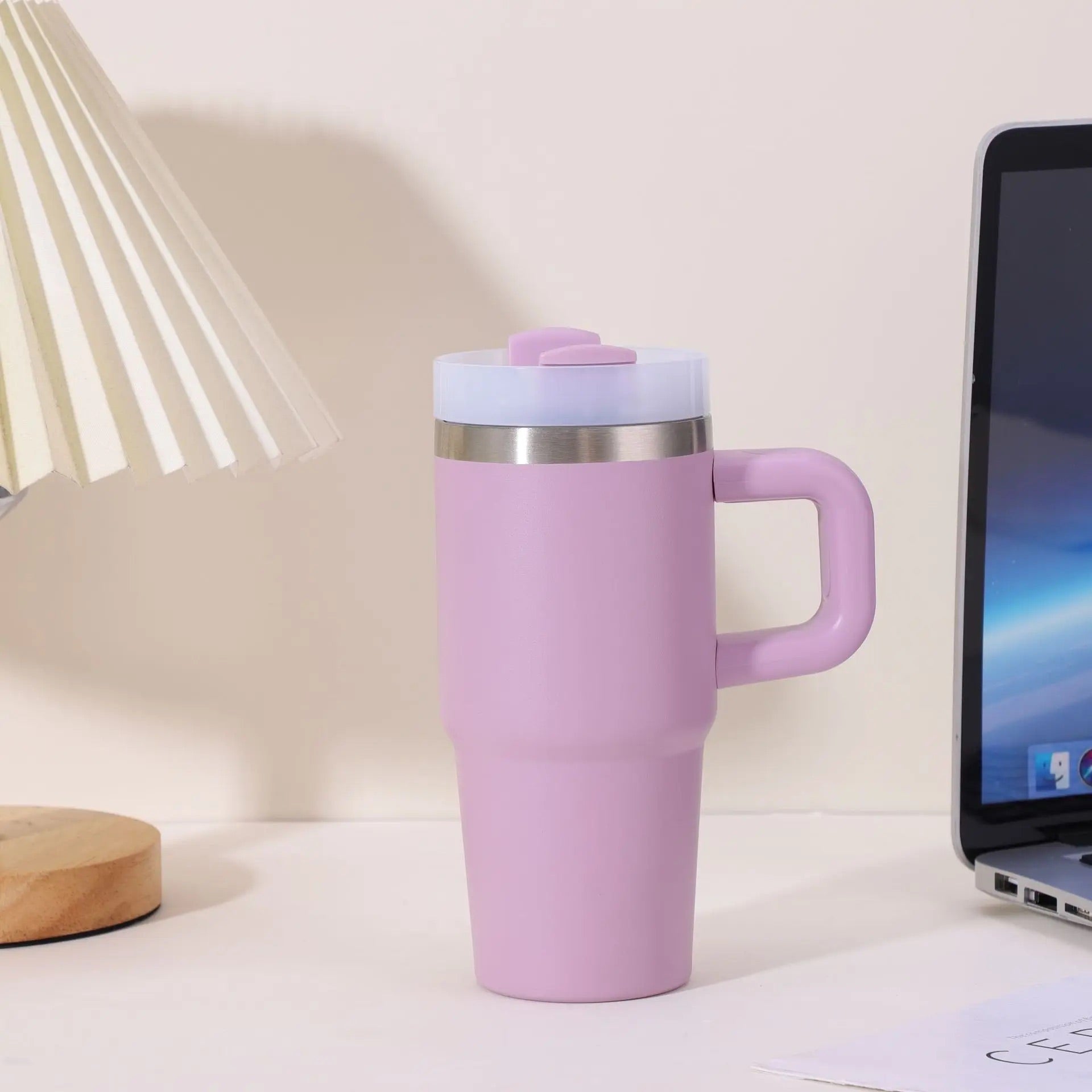gourde à paille violette bureau