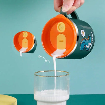 gourde bebe verse facilement dans verre sans dégats