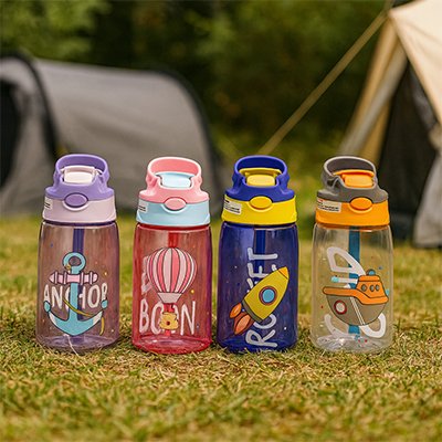 Gourde enfant de différentes couleurs camping