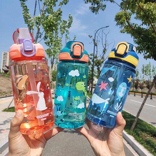 Gourde enfant en trois couleurs avec animaux rigolos