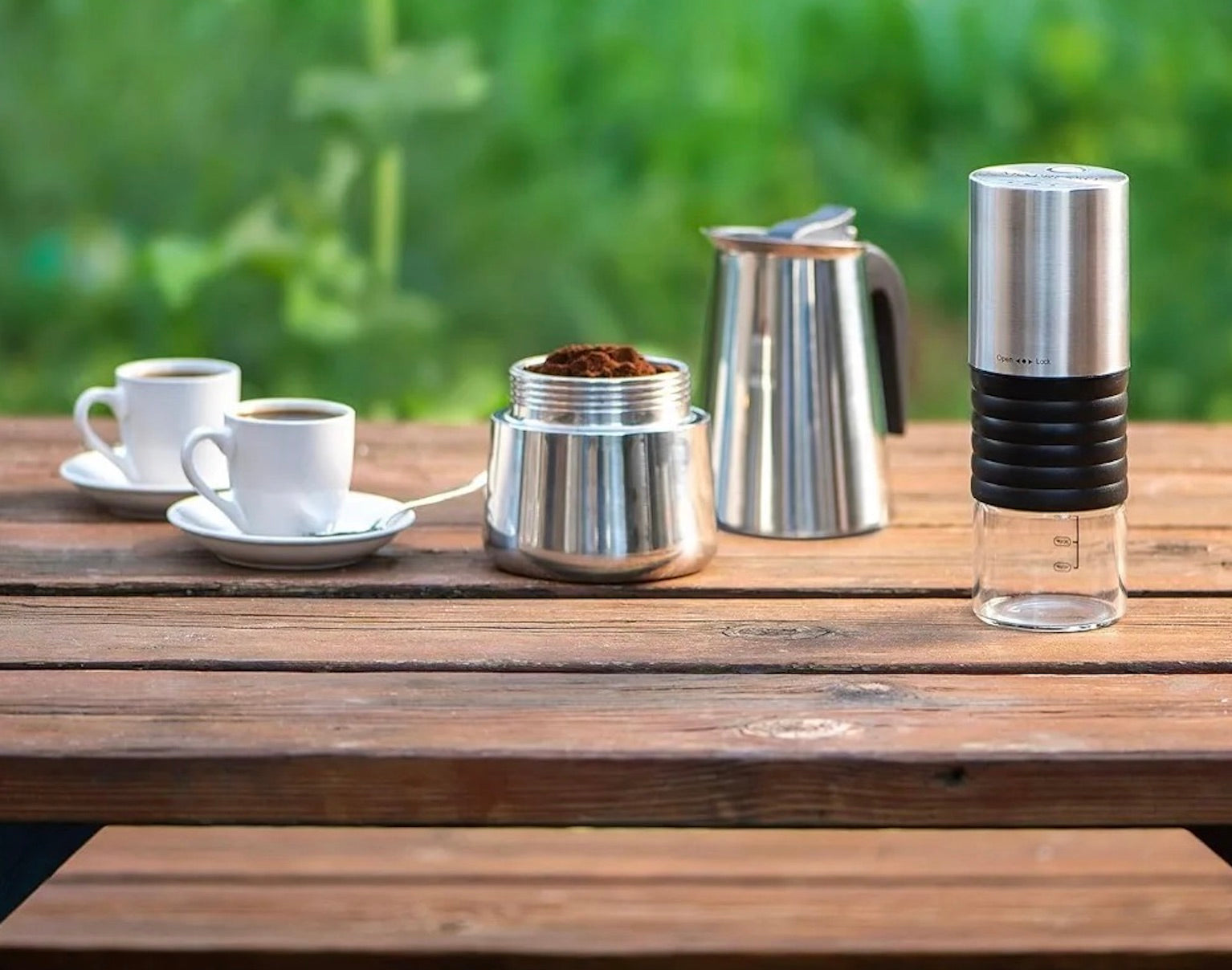 percolateur démonté sur table pique-nique