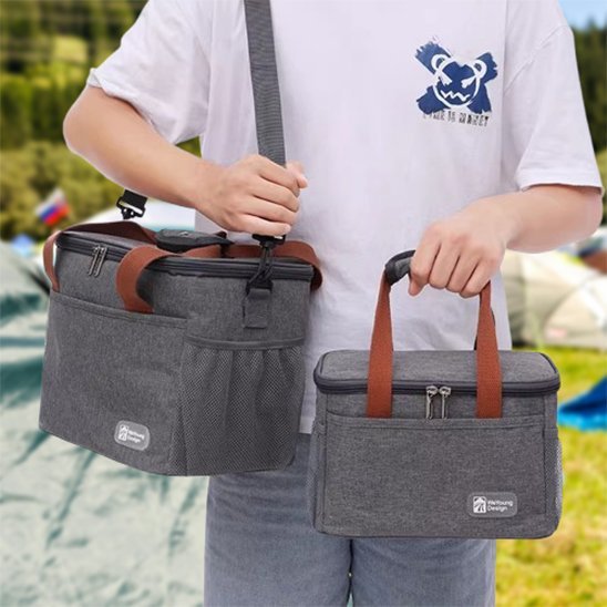 Sac à repas isotherme porté en bandoulière ou à main